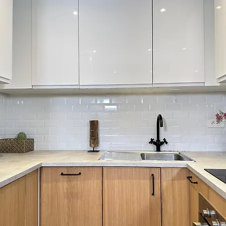 Luxury Family Getaway Near Place Vendome *