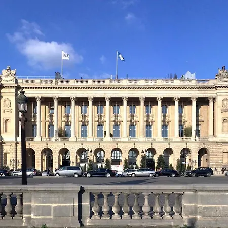 Apartment Luxury Family Getaway Near Place Vendome Paris