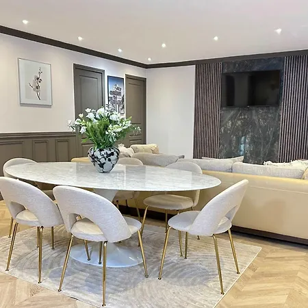 Apartment Luxury Family Getaway Near Place Vendome Paris